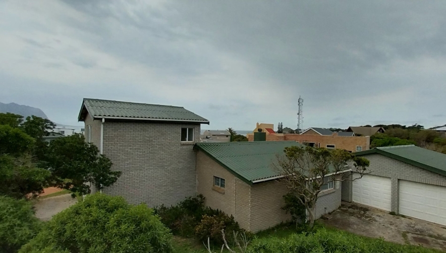 4 Bedroom Property for Sale in Bettys Bay Western Cape